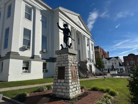 Veterans council seeks assistance for memorial plaques